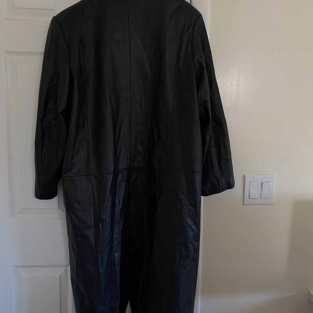Vintage Leather Trench Coat - Picture 4 of 8